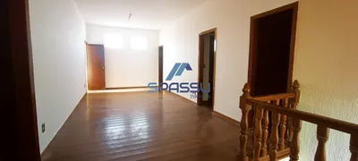 Casa Comercial com 4 Quartos para alugar, 130m² no Ouro Preto, Belo Horizonte - Foto 1