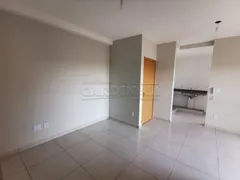 Apartamento com 2 Quartos para alugar, 63m² no Centro, Araraquara - Foto 12