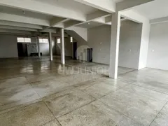 Conjunto Comercial / Sala para alugar, 180m² no Costa E Silva, Joinville - Foto 2