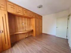 Apartamento com 3 Quartos para alugar, 140m² no Centro, Taubaté - Foto 13