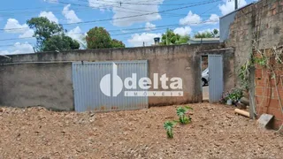 Terreno / Lote / Condomínio à venda, 320m² no Lagoinha, Uberlândia - Foto 1