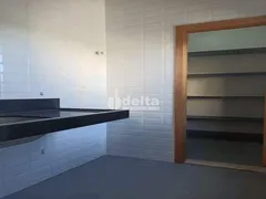 Casa de Condomínio com 4 Quartos à venda, 231m² no Granja Marileusa , Uberlândia - Foto 15