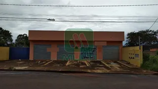 Loja / Salão / Ponto Comercial com 1 Quarto para alugar, 81m² no Jardim Canaã, Uberlândia - Foto 2