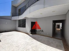 Casa com 4 Quartos à venda, 250m² no Jardim Souza Queiroz, Santa Bárbara D'Oeste - Foto 2
