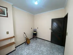 Sobrado com 5 Quartos à venda, 220m² no Iririú, Joinville - Foto 48