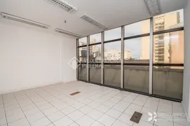 Andar / Laje corporativa para alugar, 233m² no Centro Histórico, Porto Alegre - Foto 15