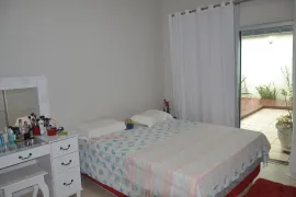 Casa com 3 Quartos à venda, 211m² no Santa Mônica, Uberlândia - Foto 13