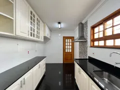 Casa com 3 Quartos para alugar, 203m² no Vale do Paraíso, Teresópolis - Foto 6