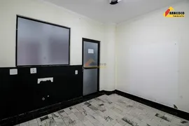 Loja / Salão / Ponto Comercial para alugar, 308m² no Centro, Divinópolis - Foto 16