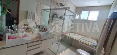 Casa de Condomínio com 4 Quartos à venda, 271m² no Lagoinha, Uberlândia - Foto 17