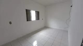 Casa com 3 Quartos à venda, 100m² no Jardim Brasília, Uberlândia - Foto 3