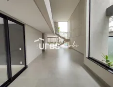 Casa de Condomínio com 4 Quartos à venda, 290m² no Jardins Madri, Goiânia - Foto 3