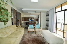 Apartamento com 3 Quartos para alugar, 185m² no Praia das Pitangueiras, Guarujá - Foto 2