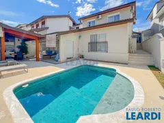 Casa de Condomínio com 4 Quartos à venda, 300m² no Alphaville, Santana de Parnaíba - Foto 3