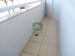 Casa com 3 Quartos para alugar, 436m² no Gávea, Uberlândia - Foto 22