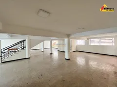 Loja / Salão / Ponto Comercial para alugar, 500m² no Centro, Divinópolis - Foto 12