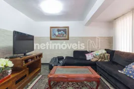 Casa com 3 Quartos para alugar, 270m² no Palmares, Belo Horizonte - Foto 4