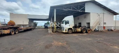 Galpão / Depósito / Armazém para alugar, 1700m² no Dona Zulmira, Uberlândia - Foto 4