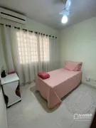 Casa com 5 Quartos à venda, 197m² no Vila Marumby, Maringá - Foto 4