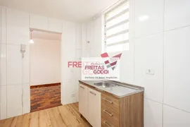 Apartamento com 3 Quartos para alugar, 74m² no Novo Mundo, Curitiba - Foto 12