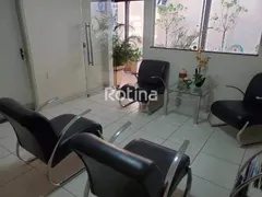 Casa Comercial para alugar, 90m² no Martins, Uberlândia - Foto 4