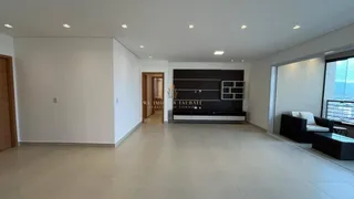 Apartamento com 3 Quartos à venda, 155m² no Vila Edmundo, Taubaté - Foto 2