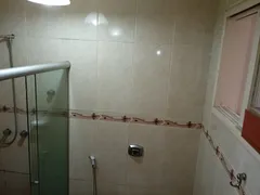 Casa com 4 Quartos para alugar, 180m² no Floresta, Porto Alegre - Foto 33