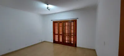 Casa de Condomínio com 3 Quartos para alugar, 325m² no Parque das Videiras, Louveira - Foto 20
