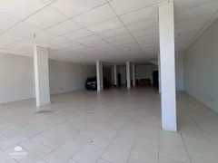 Loja / Salão / Ponto Comercial para alugar, 275m² no Montanha, Lajeado - Foto 2