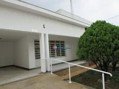 Casa Comercial com 3 Quartos para alugar, 150m² no Vila Menuzzo, Sumaré - Foto 2