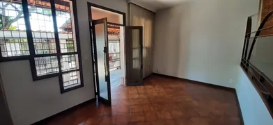 Casa com 4 Quartos à venda, 259m² no Itapoã, Belo Horizonte - Foto 4