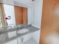 Apartamento com 3 Quartos para alugar, 96m² no Abraão, Florianópolis - Foto 21
