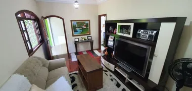 Sobrado com 5 Quartos à venda, 213m² no Jardim Ismenia, São José dos Campos - Foto 1