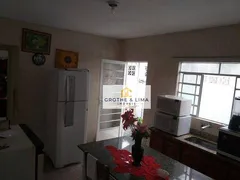 Casa com 3 Quartos à venda, 150m² no Parque Santo Antônio, Jacareí - Foto 4