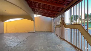 Casa com 3 Quartos para alugar, 200m² no Vila Regina, Goiânia - Foto 4