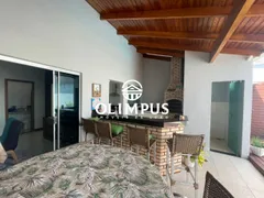 Casa com 3 Quartos à venda, 260m² no Santa Mônica, Uberlândia - Foto 2