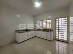 Casa com 3 Quartos à venda, 127m² no Residencial Doutor Walchir Resende Costa, Divinópolis - Foto 8