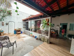 Casa com 2 Quartos à venda, 261m² no Centro, Araguari - Foto 13