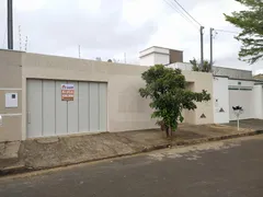 Casa com 3 Quartos à venda, 200m² no Granada, Uberlândia - Foto 1