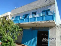 Casa com 5 Quartos à venda, 306m² no Umuarama, Uberlândia - Foto 3