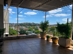 Casa com 3 Quartos para venda ou aluguel, 242m² no Medianeira, Porto Alegre - Foto 40