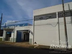 Galpão / Depósito / Armazém à venda, 375m² no Umuarama, Uberlândia - Foto 4