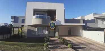 Casa com 3 Quartos para alugar, 233m² no Jardim Carvalho, Ponta Grossa - Foto 1