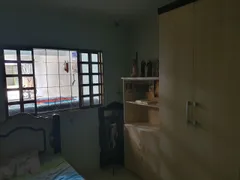 Casa com 4 Quartos à venda, 208m² no Tuiuti, Maringá - Foto 7