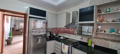 Sobrado com 3 Quartos para alugar, 192m² no Vila Galvão, Guarulhos - Foto 14
