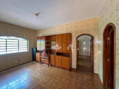Casa com 3 Quartos para alugar, 403m² no Petropolis, Londrina - Foto 12