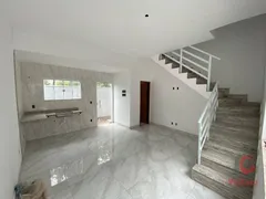 Casa de Condomínio com 2 Quartos à venda, 68m² no Âncora, Rio das Ostras - Foto 2