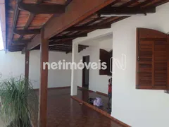 Casa com 3 Quartos à venda, 160m² no Vila Ferreira, Pará de Minas - Foto 2