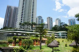 Apartamento com 3 Quartos para alugar, 160m² no Villaggio Panamby, São Paulo - Foto 25