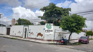 Casa Comercial com 4 Quartos para venda ou aluguel, 438m² no Sapiranga, Fortaleza - Foto 12